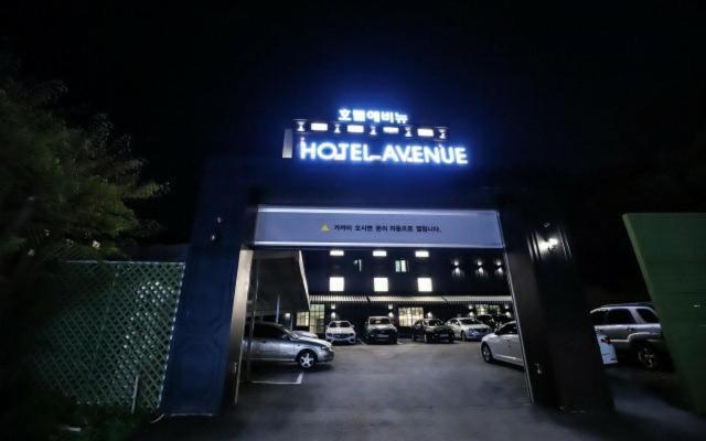 Avenue Hotel Йонгин Экстерьер фото